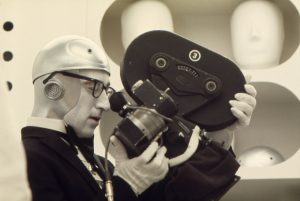 Woody Allen_LooksThruCamera1