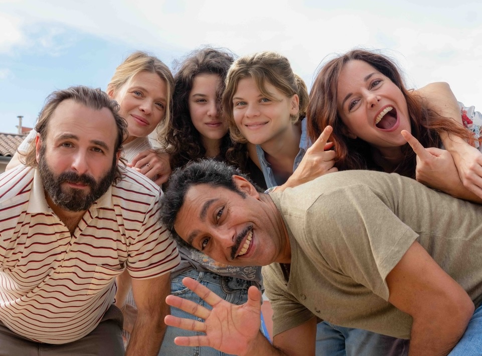 CQLA_FAMILLE AGRANDIE - C'EST QUOI L'AMOUR © Julien Panié